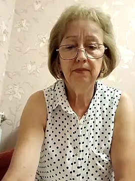 Snapshot of AlikaSwan5821 chatting on 09.23.25 AlikaSwan5821 online show from 09.23.25