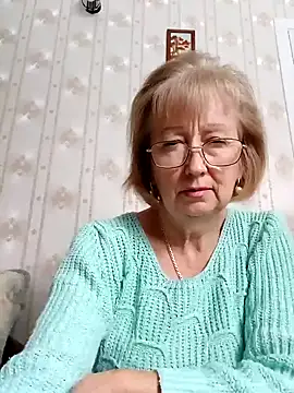 Snapshot of AlikaSwan5821 chatting on 10.10.25 AlikaSwan5821 online show from 10.10.25