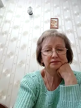 Snapshot of AlikaSwan5821 chatting on 11.25.25 AlikaSwan5821 online show from 11.25.25