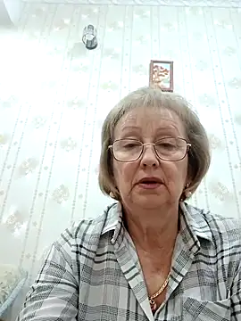 Snapshot of AlikaSwan5821 chatting on 12.01.25 AlikaSwan5821 online show from 12.01.25