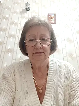 Snapshot of AlikaSwan5821 chatting on 02.05.26 AlikaSwan5821 online show from 02.05.26