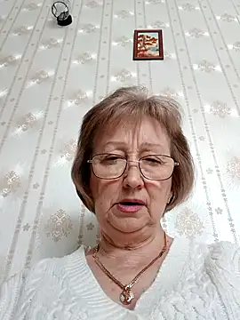 Snapshot of AlikaSwan5821 chatting on 02.19.26 AlikaSwan5821 online show from 02.19.26