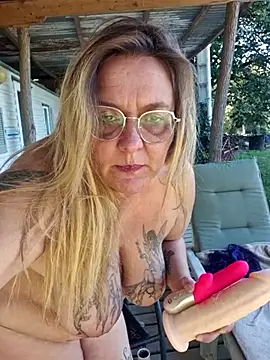 Misspapillon1840 online show from 10.12.25