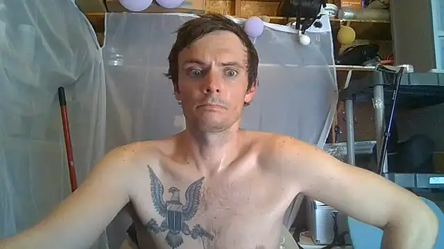 Snapshot of RichardW chatting on 06.23.26 RichardW online show from 06.23.26