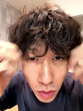 Snapshot of juri20cm chatting on 10.10.25 juri20cm online show from 10.10.25