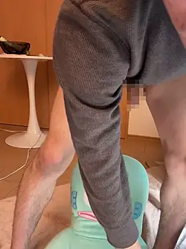 Snapshot of juri20cm chatting on 03.27.26 juri20cm online show from 03.27.26