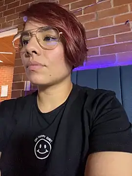 Snapshot of alejandra_prk26 chatting on 10.11.25 alejandra prk26 online show from 10.11.25