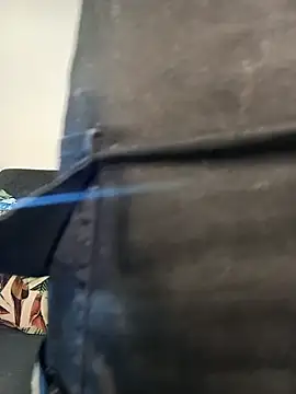 Enzo-wolf33 online show from 10.10.25