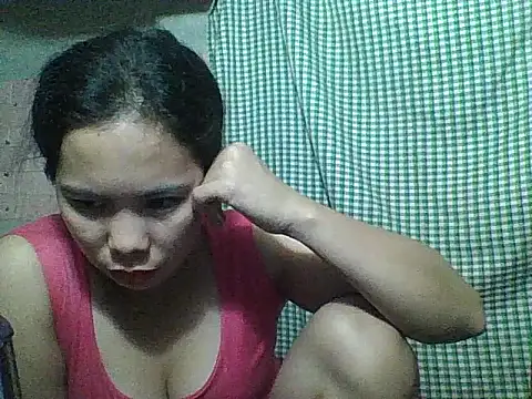 Snapshot of pinaysinglemommm chatting on 12.18.25 pinaysinglemommm online show from 12.18.25