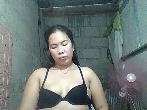 Snapshot of pinaysinglemommm chatting on 02.04.26 pinaysinglemommm online show from 02.04.26