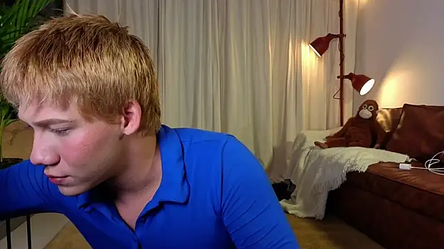 Snapshot of ConnieVarela chatting on 10.08.25 ConnieVarela online show from 10.08.25