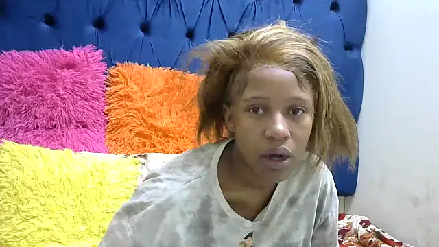 Snapshot of CURVYBABExxx chatting on 09.16.25 CURVYBABExxx online show from 09.16.25