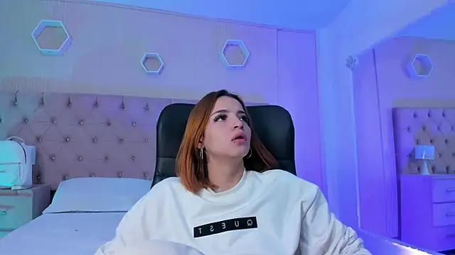 Snapshot of MadisonSky_ chatting on 09.21.25 MadisonSky online show from 09.21.25