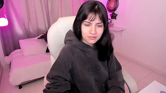 Snapshot of kurito_ chatting on 09.15.25 kurito online show from 09.15.25