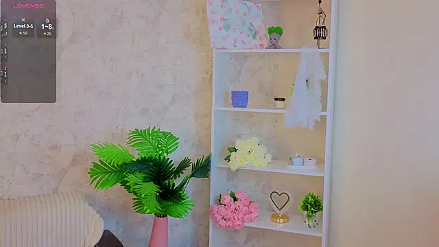 Snapshot of GiseleLamos chatting on 11.16.25 GiseleLamos online show from 11.16.25