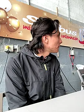 AlexanderHall online show from 10.11.25