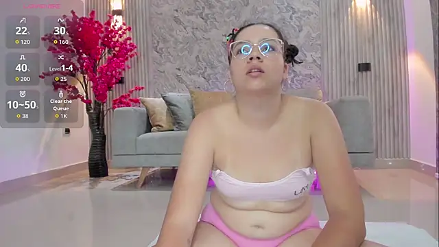 karlie small online show from 02.24.26