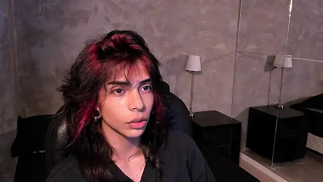 Snapshot of Dereck_Manson chatting on 11.30.25 Dereck Manson online show from 11.30.25