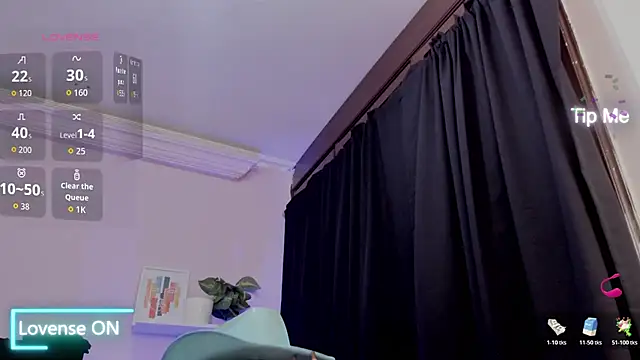 Snapshot of emmabridgerton chatting on 10.25.25 emmabridgerton online show from 10.25.25