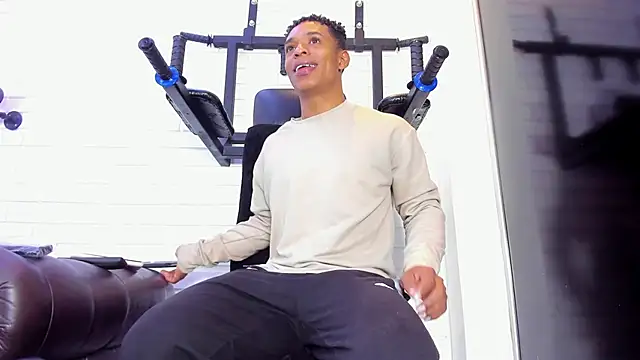 ItaloMoore online show from 11.10.25