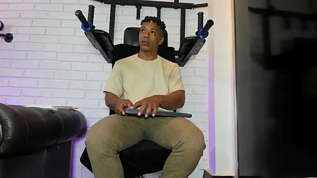 ItaloMoore online show from 03.22.26