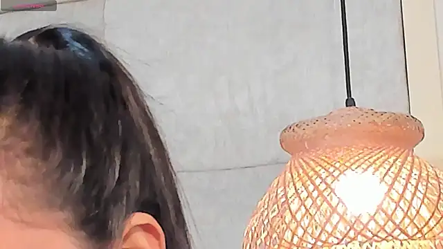 VioletHilton online show from 11.27.25