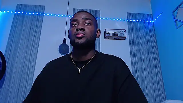 Snapshot of eebony_stallion chatting on 10.17.25 eebony stallion online show from 10.17.25