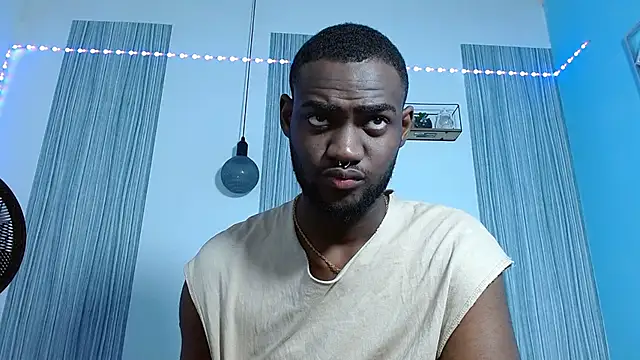 Snapshot of eebony_stallion chatting on 10.24.25 eebony stallion online show from 10.24.25