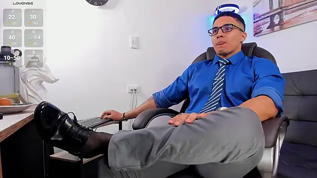 Dash Bukoski online show from 11.09.25