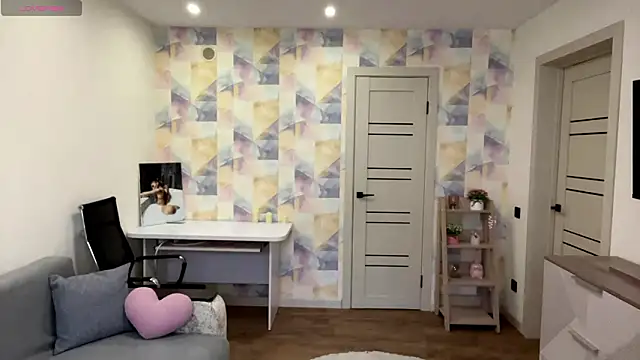 Snapshot of NylaNadler chatting on 02.27.26 NylaNadler online show from 02.27.26