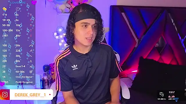 Snapshot of derek_greyy_ chatting on 10.05.25 derek greyy online show from 10.05.25