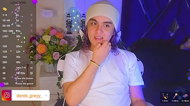 Snapshot of derek_greyy_ chatting on 11.21.25 derek greyy online show from 11.21.25