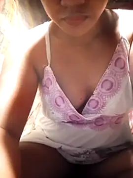 Snapshot of hotmomma8 chatting on 11.29.25 hotmomma8 online show from 11.29.25