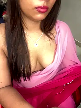 Snapshot of april_0066 chatting on 10.13.25 april 0066 online show from 10.13.25