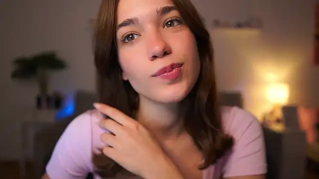 kissie cat online show from 10.22.25