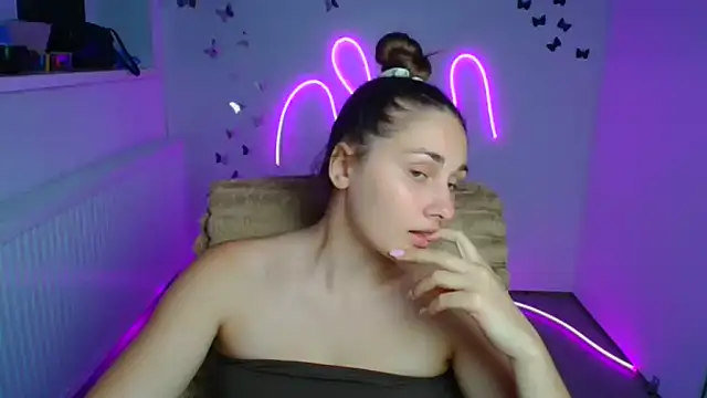 Stefanie Sweet online show from 06.26.26