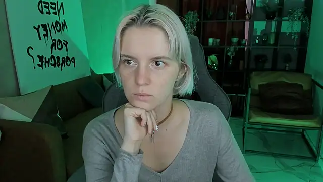 Snapshot of BethanyCloud chatting on 09.30.25 BethanyCloud online show from 09.30.25