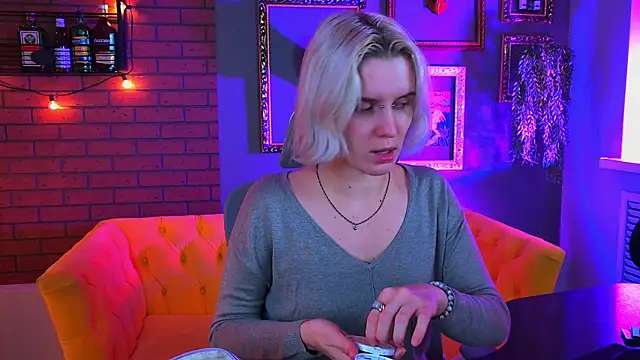 Snapshot of BethanyCloud chatting on 12.23.25 BethanyCloud online show from 12.23.25