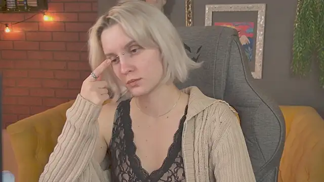 Snapshot of BethanyCloud chatting on 01.13.26 BethanyCloud online show from 01.13.26