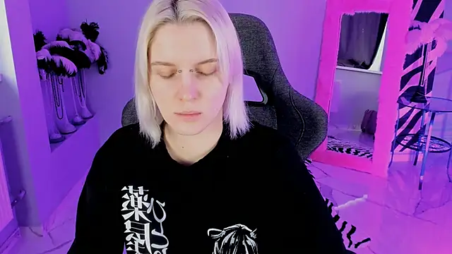 Snapshot of BethanyCloud chatting on 02.11.26 BethanyCloud online show from 02.11.26