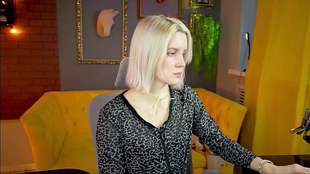 Snapshot of BethanyCloud chatting on 02.17.26 BethanyCloud online show from 02.17.26