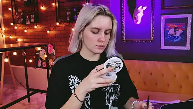 Snapshot of BethanyCloud chatting on 03.05.26 BethanyCloud online show from 03.05.26