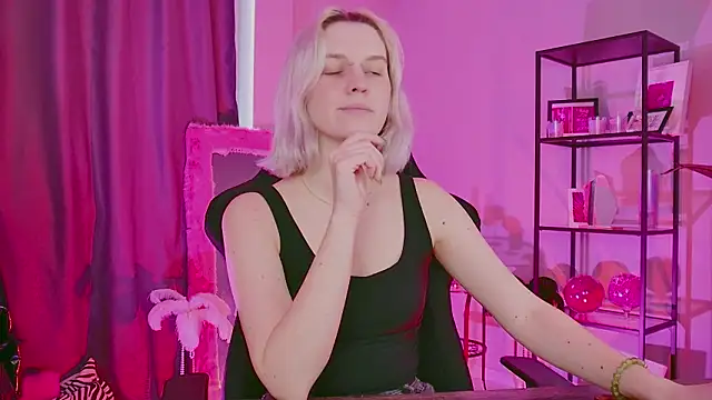 Snapshot of BethanyCloud chatting on 03.18.26 BethanyCloud online show from 03.18.26