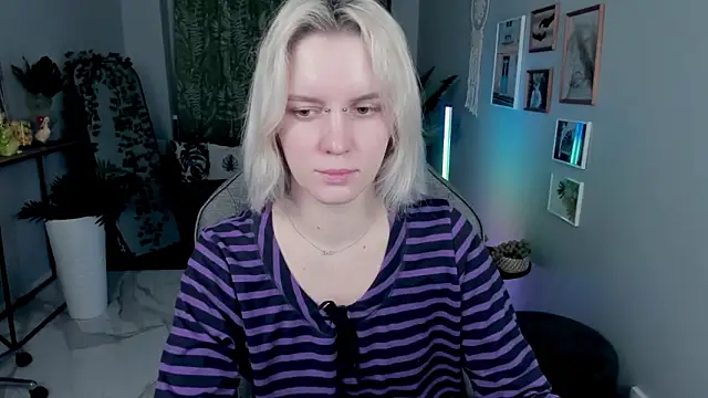 Snapshot of BethanyCloud chatting on 03.23.26 BethanyCloud online show from 03.23.26