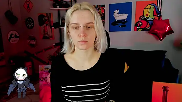 Snapshot of BethanyCloud chatting on 04.13.26 BethanyCloud online show from 04.13.26