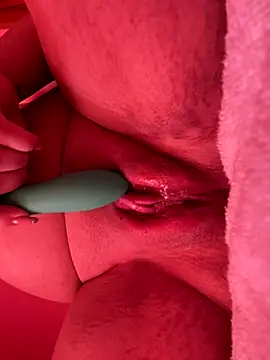 Snapshot of Celine_Seybell chatting on 10.23.25 Celine Seybell online show from 10.23.25