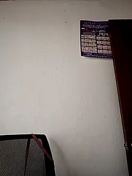 Mia-Glow online show from 02.23.26