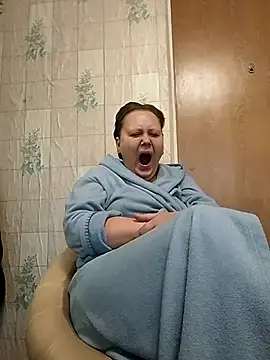 Tupo070481 online show from 10.27.25