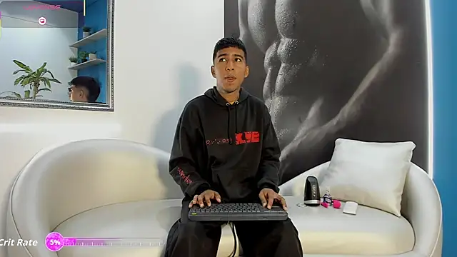 Snapshot of ender_h0t chatting on 11.11.25 ender h0t online show from 11.11.25