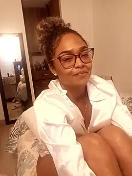 BiiancaEstradaa online show from 09.09.25